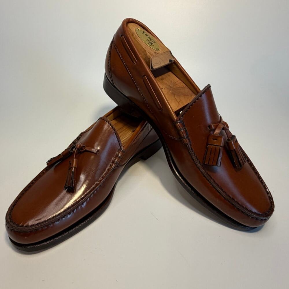 NWOT Allen Edmonds Coventry Tassel Loafer Brown Leather Bench Made in USA 9 B
